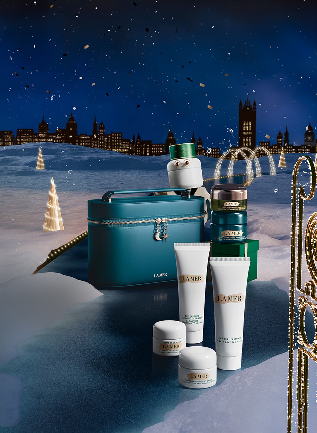 Selection of La Mer deluxe minis in a festive setting