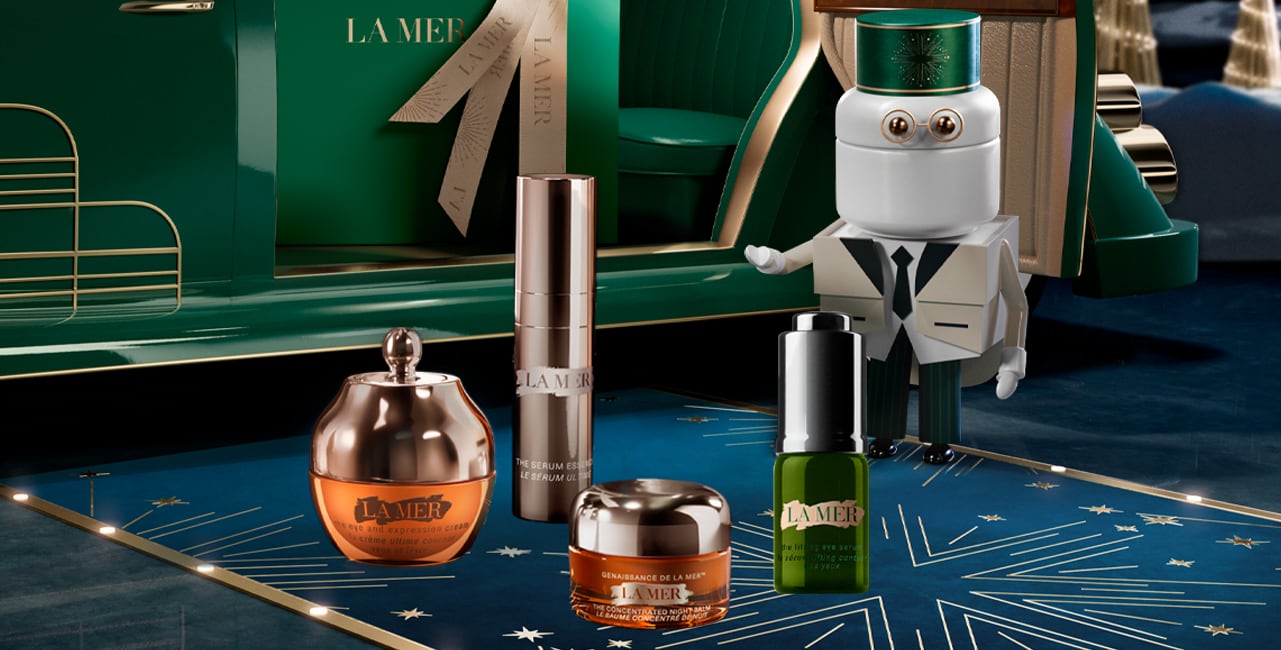 Worth $550, this 3-piece set is yours with $450+ purchases. Plus, receive The Lifting Eye Serum 5ml worth $175 with any $600+ purchase.*