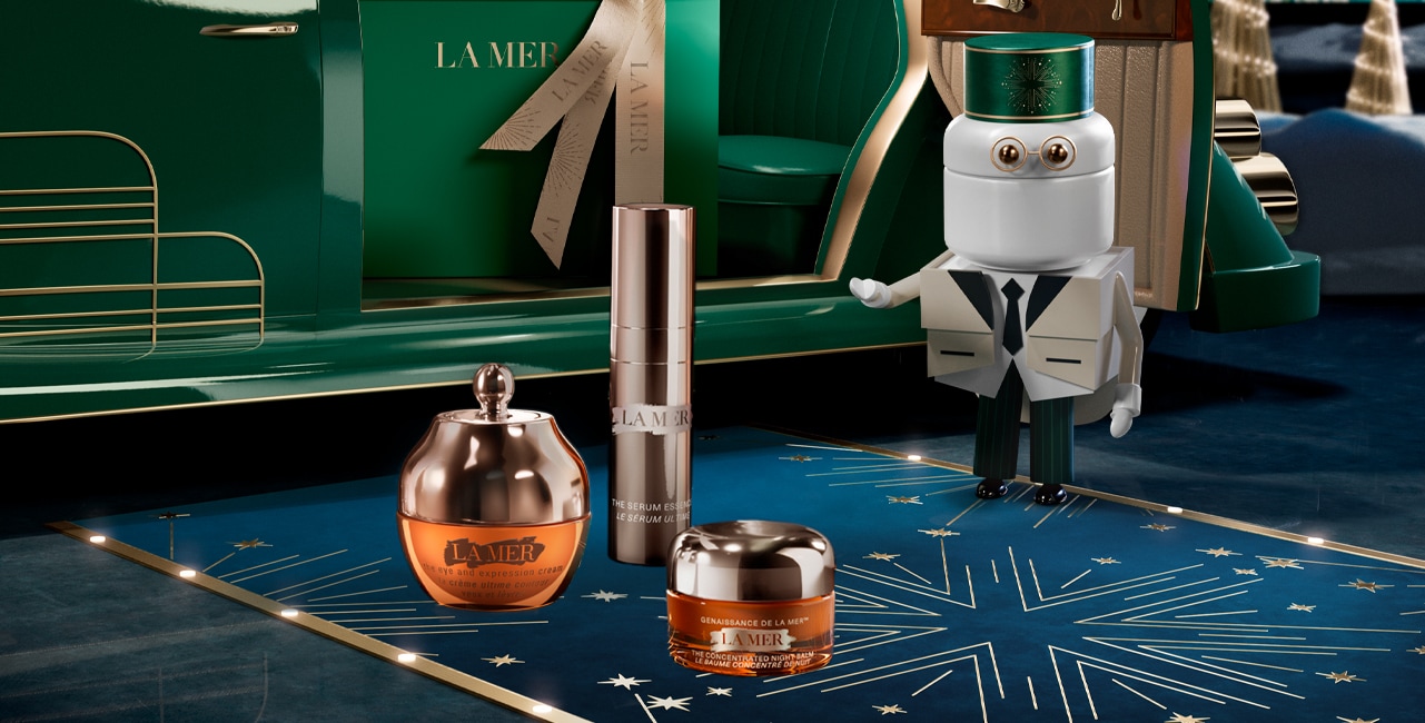 Worth $550, this 3-piece set is yours with $450+ purchases.